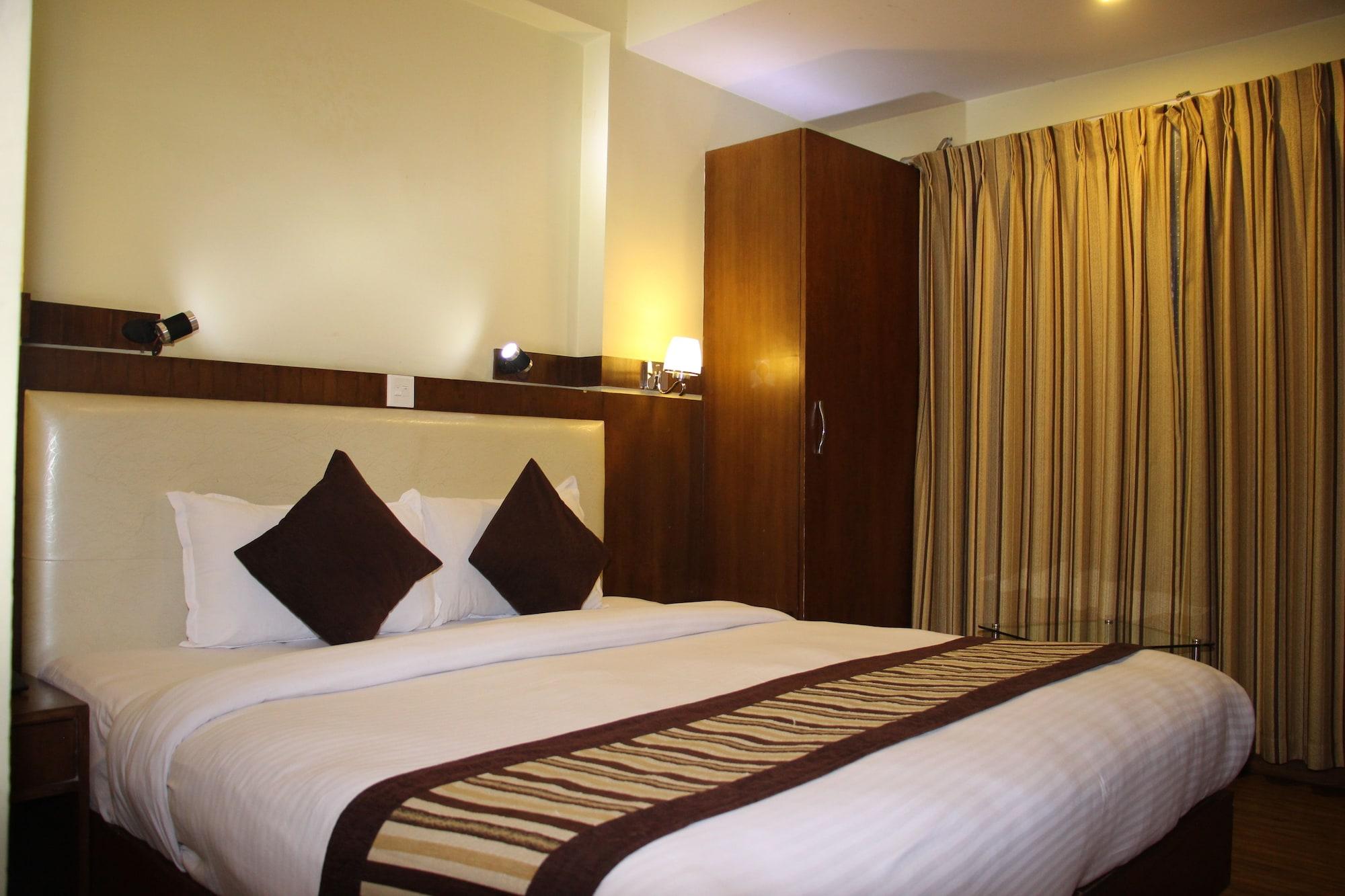 Backyard Hotel Kathmandu Ngoại thất bức ảnh