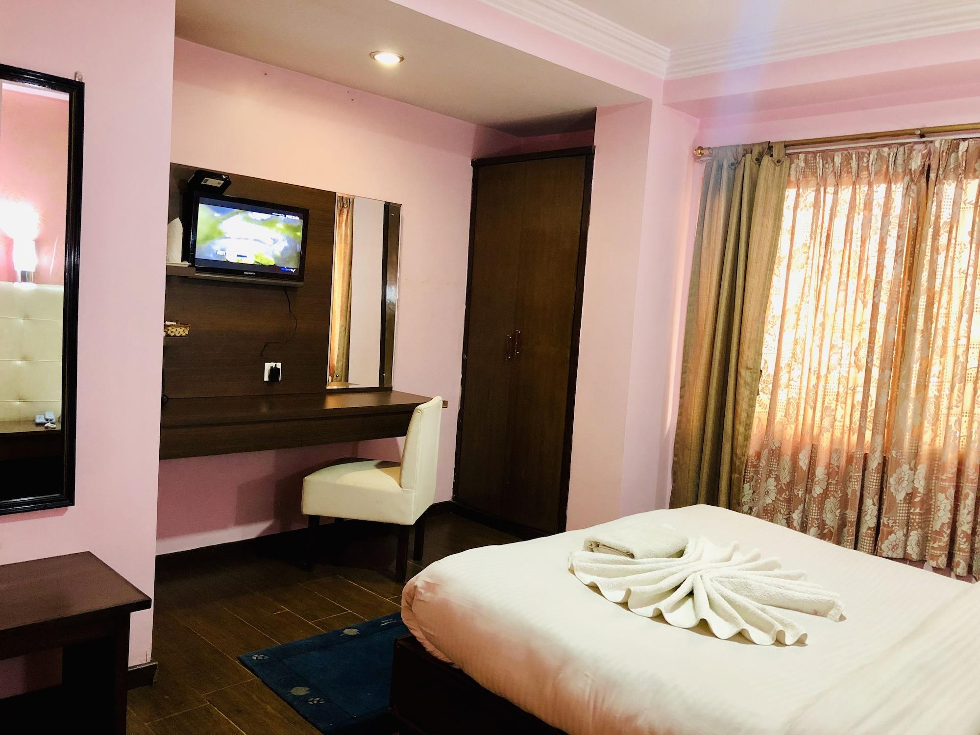 Backyard Hotel Kathmandu Ngoại thất bức ảnh