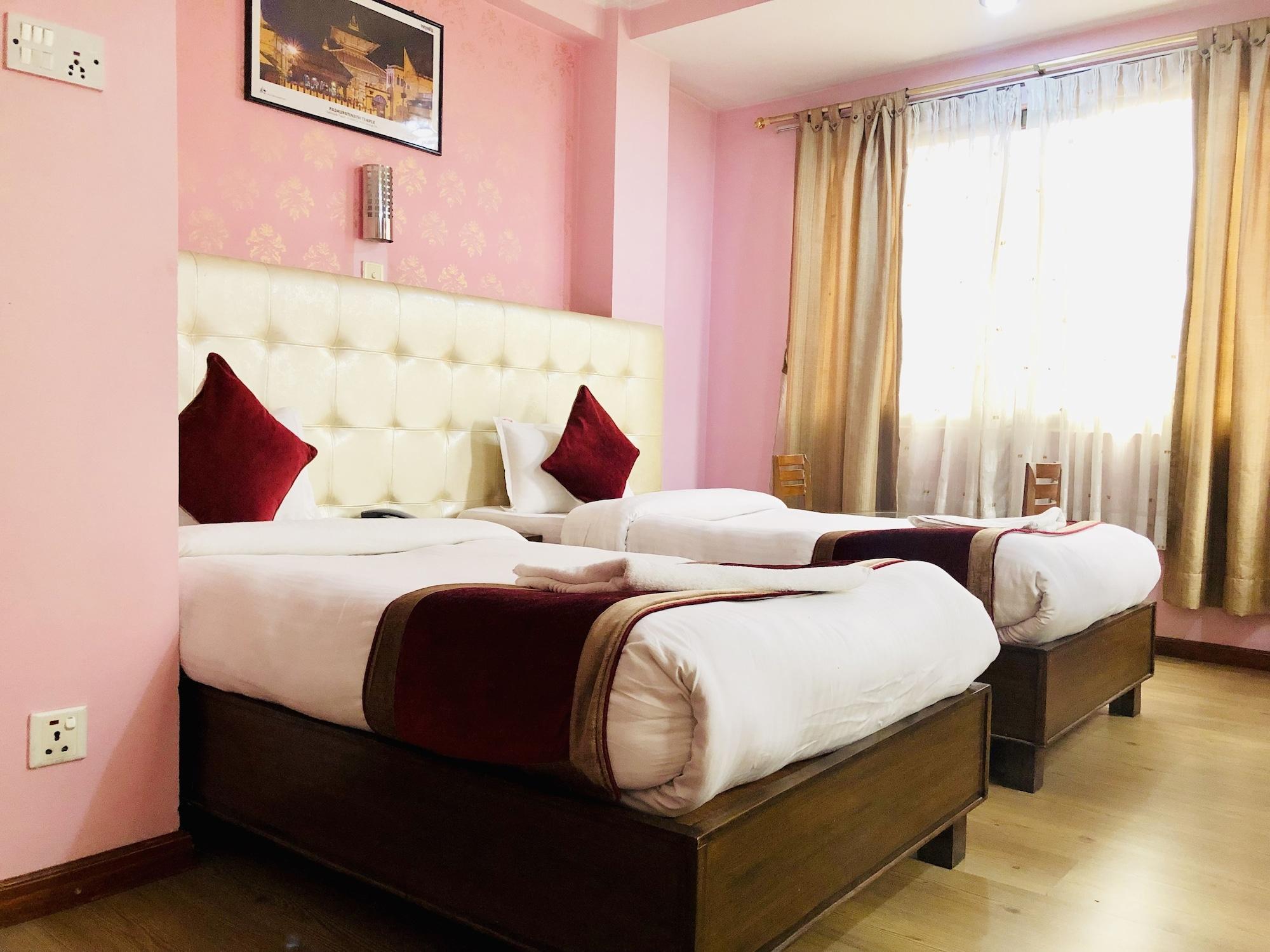 Backyard Hotel Kathmandu Ngoại thất bức ảnh