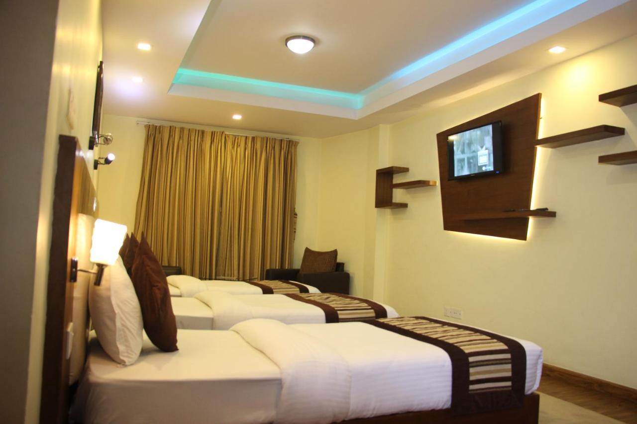 Backyard Hotel Kathmandu Ngoại thất bức ảnh