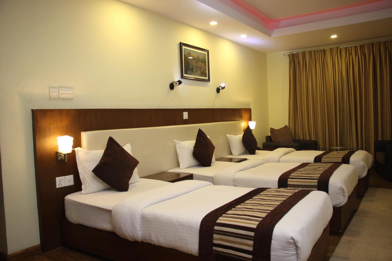 Backyard Hotel Kathmandu Ngoại thất bức ảnh