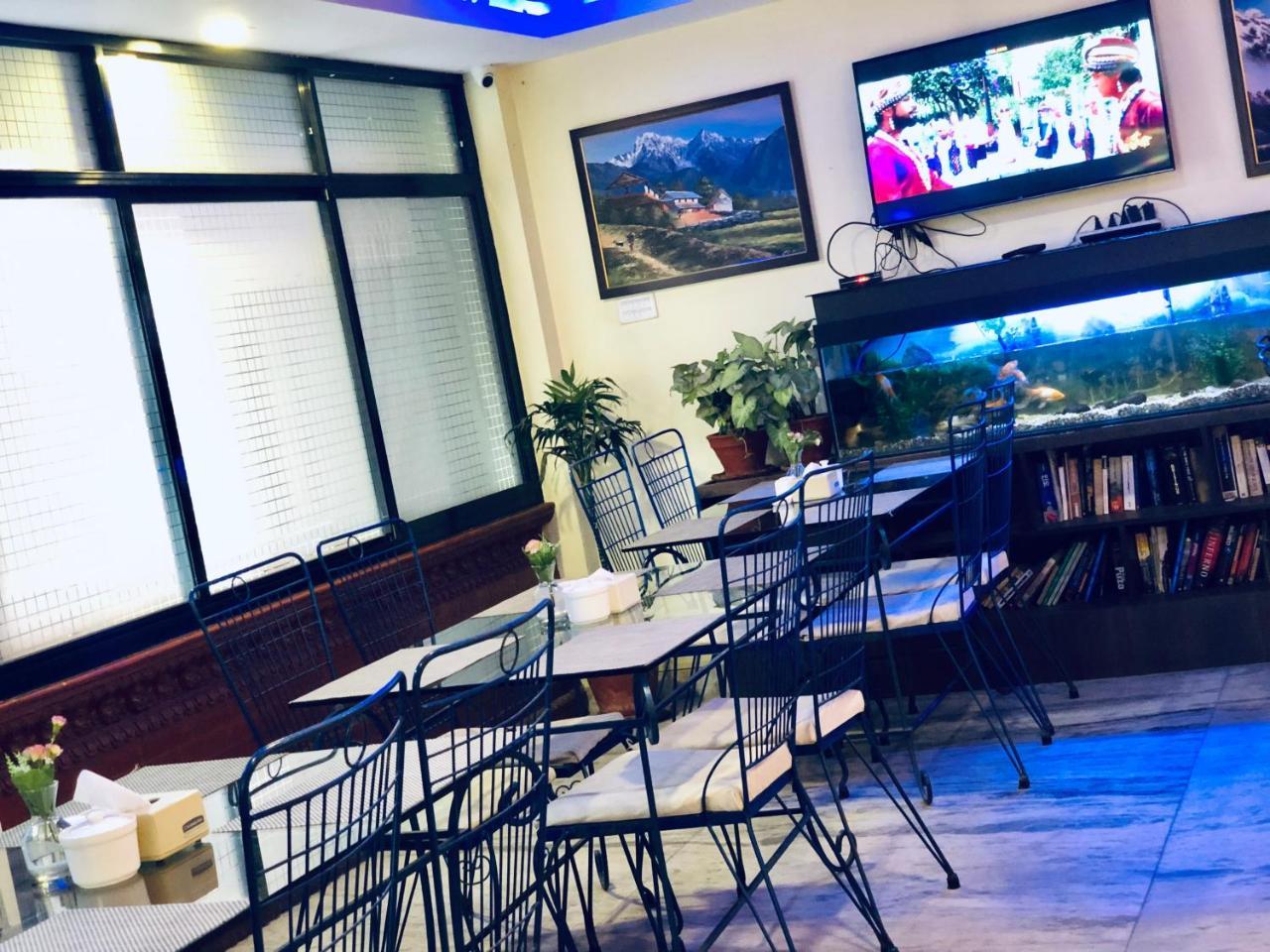 Backyard Hotel Kathmandu Ngoại thất bức ảnh