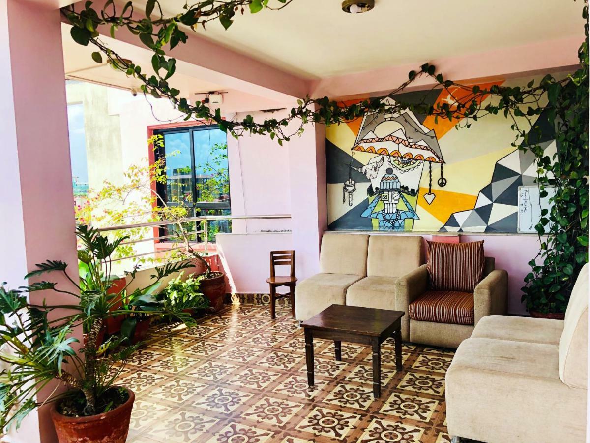 Backyard Hotel Kathmandu Ngoại thất bức ảnh